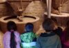 I bambini delle scuole in visita al Mulino di Morino di Raggiolo