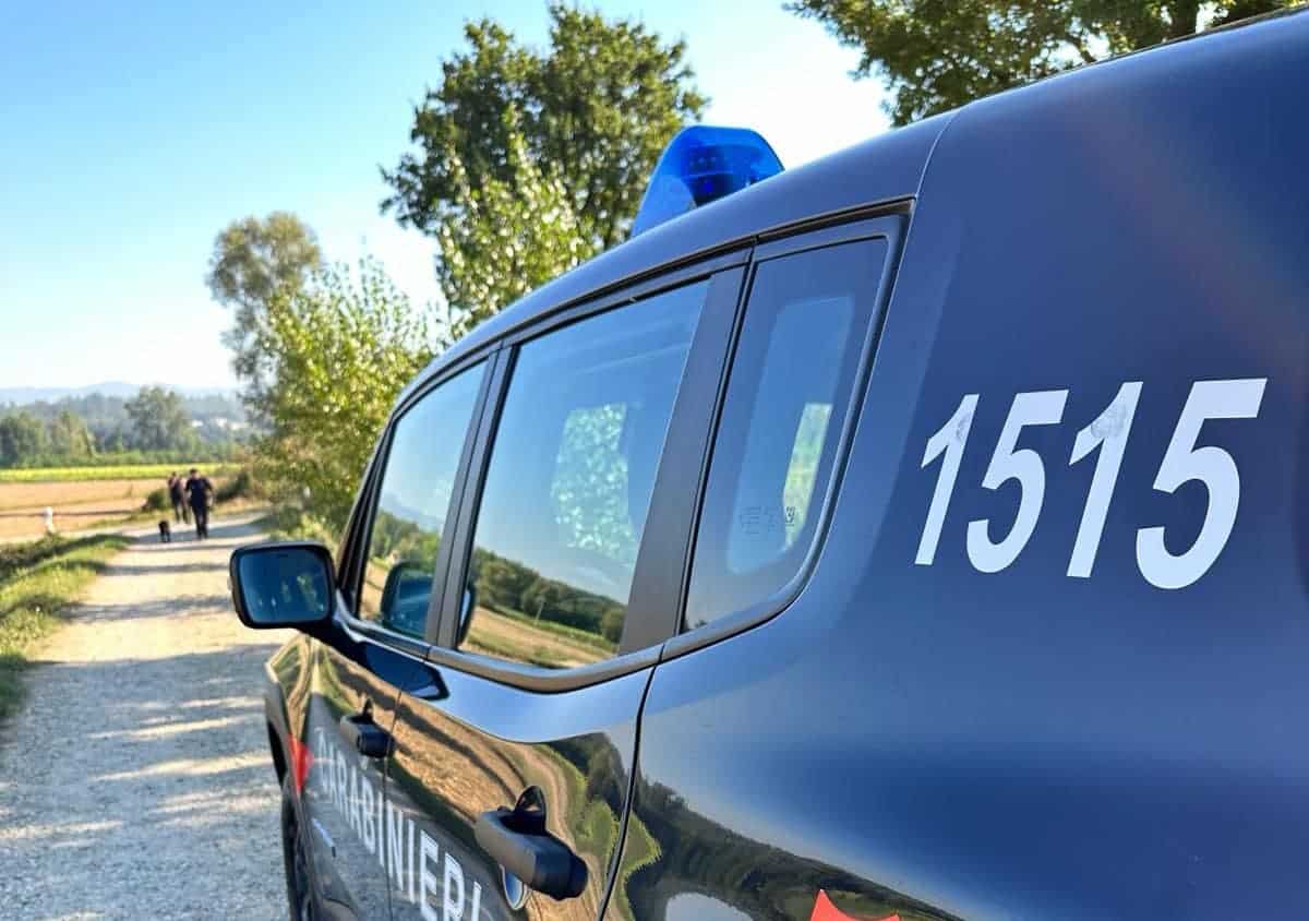 carabinieri-foto-arma.jpg